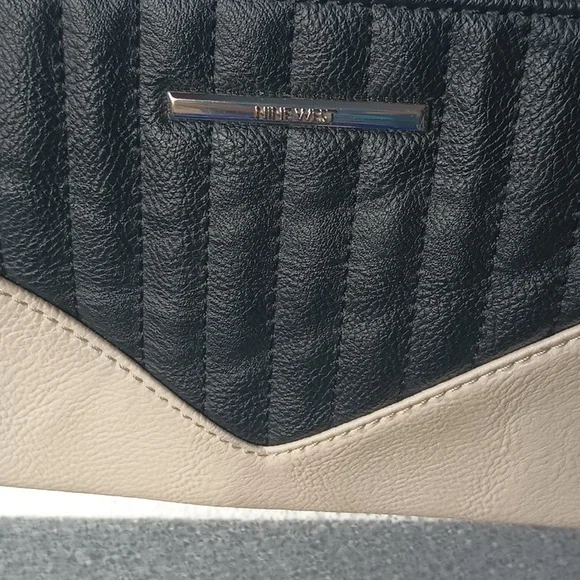 Woman's purse H2 - Picture 2 of 4